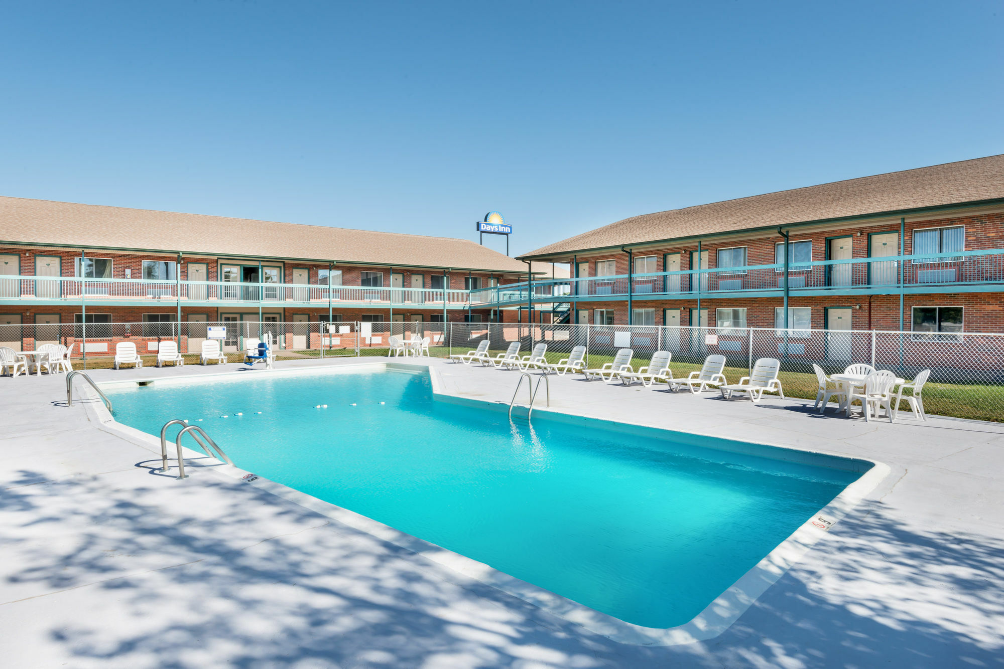 Days Inn By Wyndham Hays Exterior photo